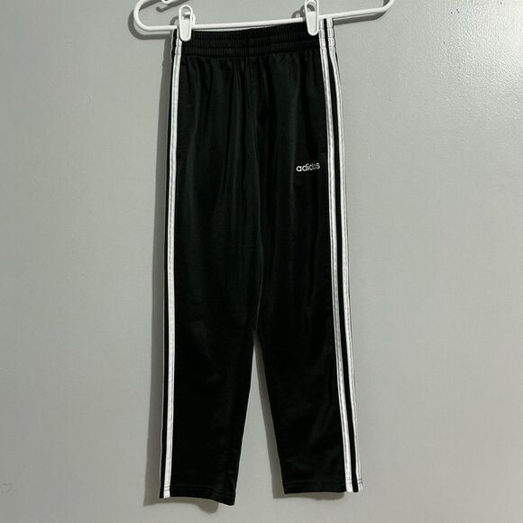Adidas Kids Black Track Pants A554 size S/8 - Picture 1 of 6